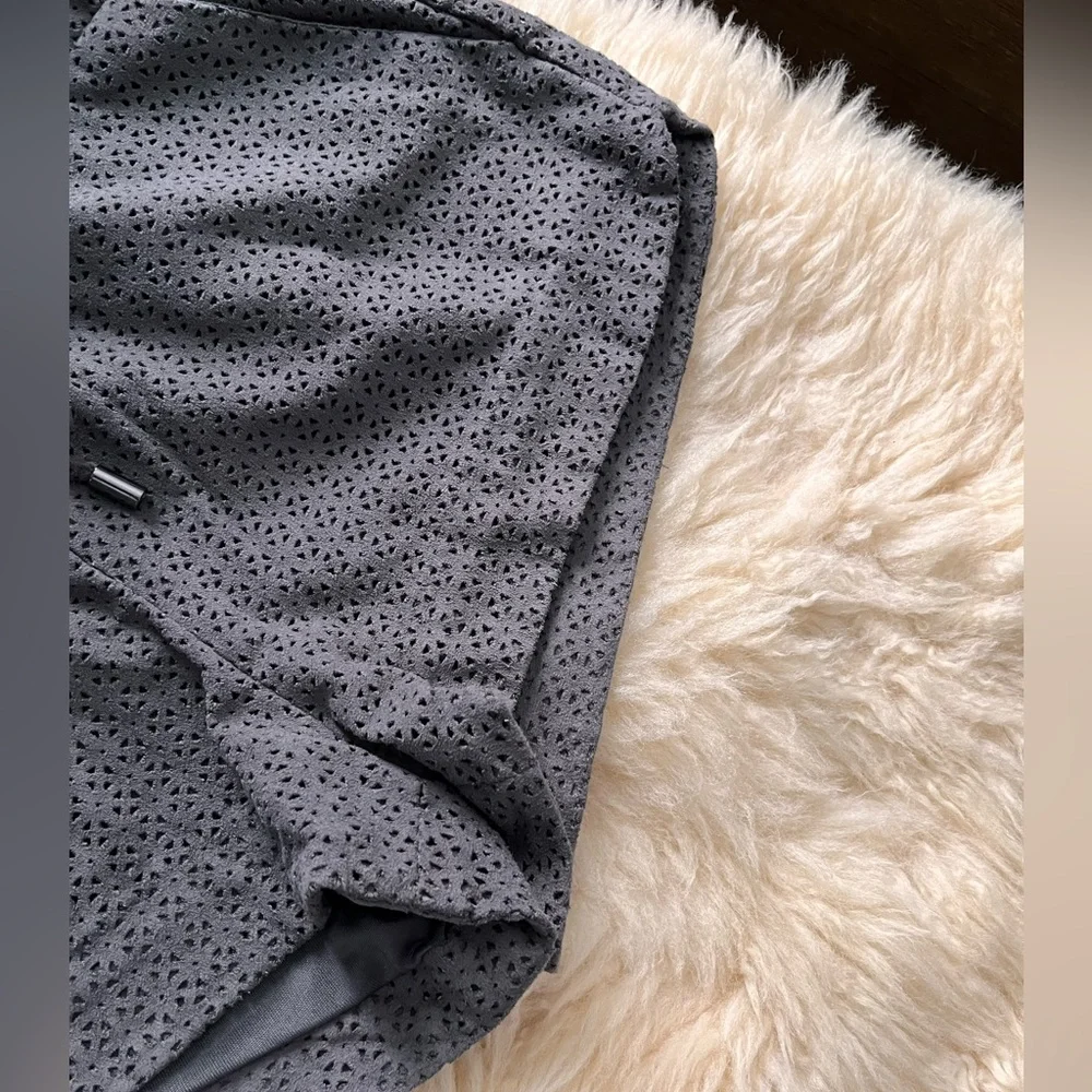 Zara Suede Shorts - Picture 3 of 7